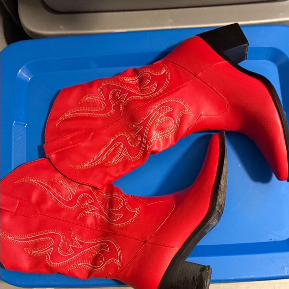 Red Western-Style Women's Boots